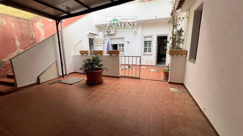 appartamento in vendita a Quartu Sant'Elena in zona Centro Storico