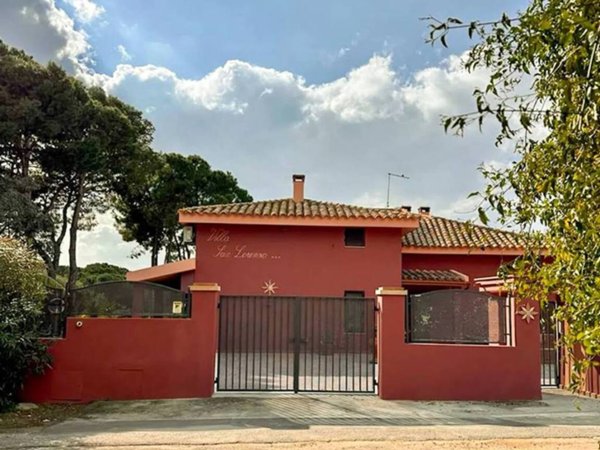 casa indipendente in vendita a Quartu Sant'Elena in zona Capitana