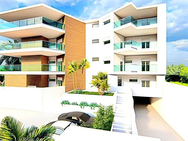 intera palazzina in vendita a Quartu Sant'Elena in zona Poetto di Quartu