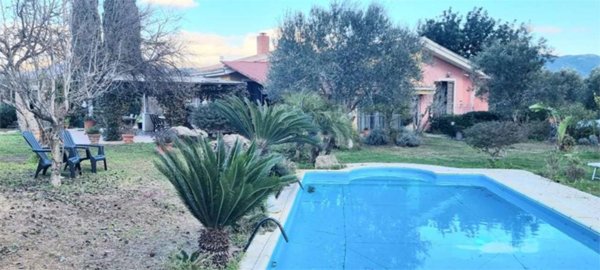 casa indipendente in vendita a Quartu Sant'Elena