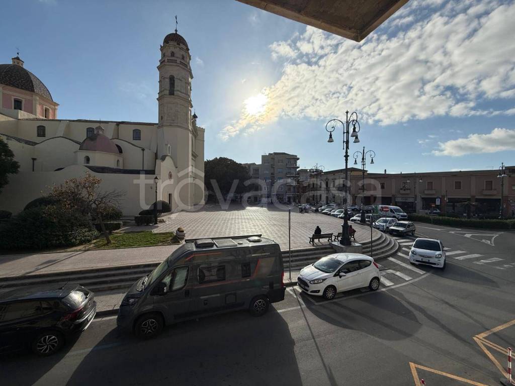 locale commerciale in vendita a Quartu Sant'Elena