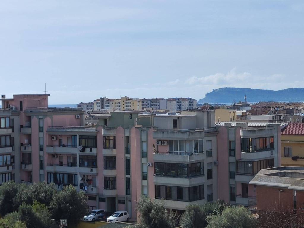 appartamento in vendita a Quartu Sant'Elena in zona Pitz'e Serra