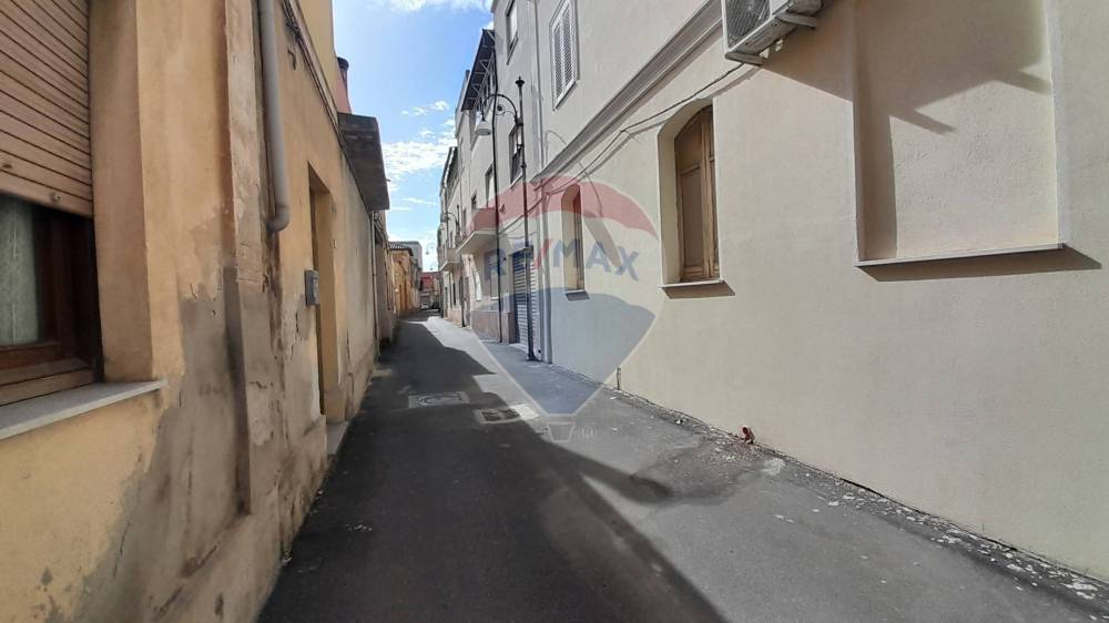 appartamento in vendita a Quartu Sant'Elena in zona Centro Storico