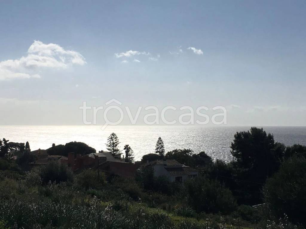 appartamento in vendita a Quartu Sant'Elena in zona Margine Rosso
