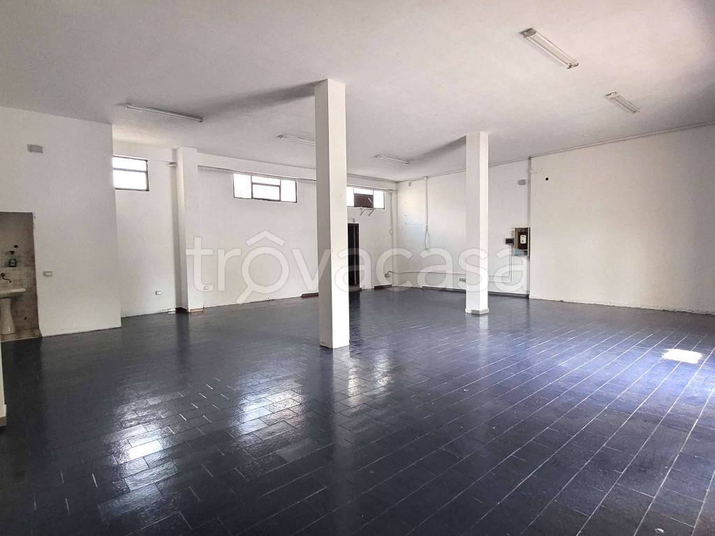negozio in vendita a Quartu Sant'Elena