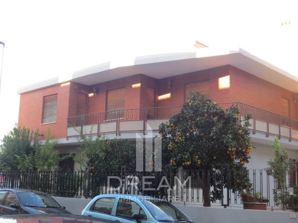 casa indipendente in vendita a Quartu Sant'Elena in zona Centro Storico