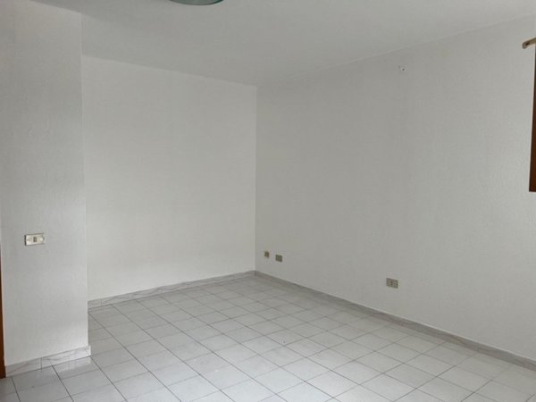 ufficio in vendita a Quartu Sant'Elena