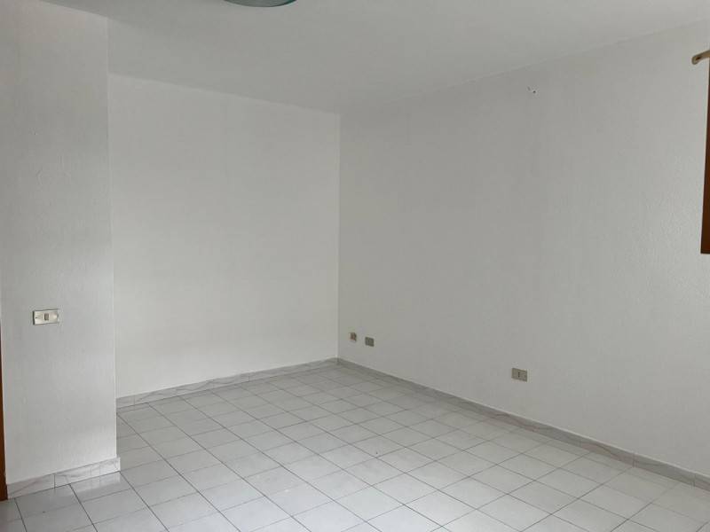 ufficio in vendita a Quartu Sant'Elena