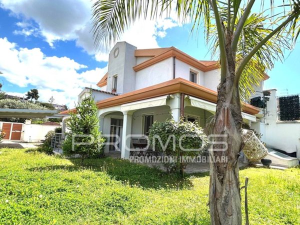 casa indipendente in vendita a Quartu Sant'Elena in zona Margine Rosso