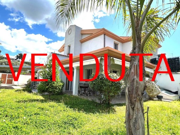 casa indipendente in vendita a Quartu Sant'Elena in zona Margine Rosso