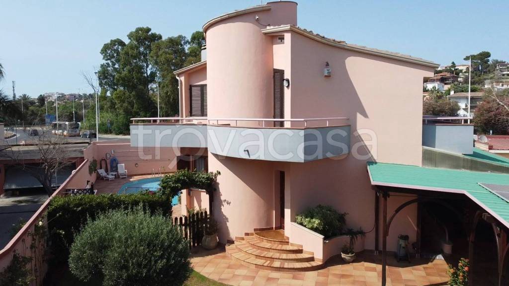 casa indipendente in vendita a Quartu Sant'Elena