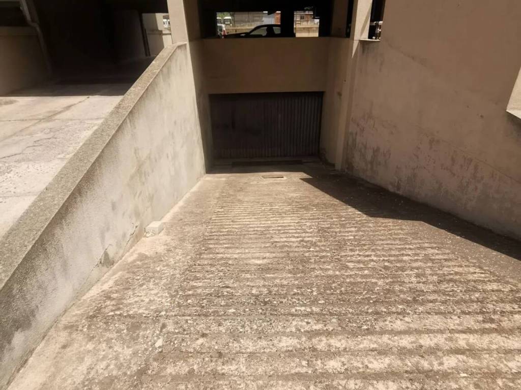 negozio in vendita a Quartu Sant'Elena in zona Pitz'e Serra