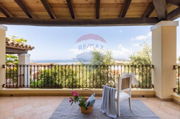 casa indipendente in vendita a Quartu Sant'Elena in zona Margine Rosso