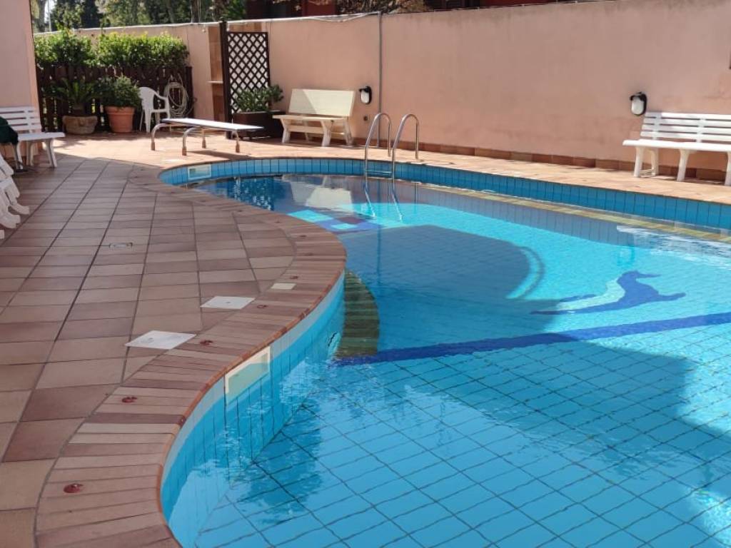 casa indipendente in vendita a Quartu Sant'Elena in zona Capitana