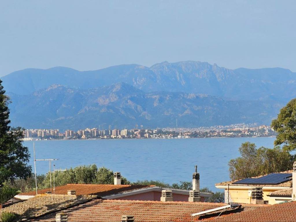 casa indipendente in vendita a Quartu Sant'Elena in zona Foxi
