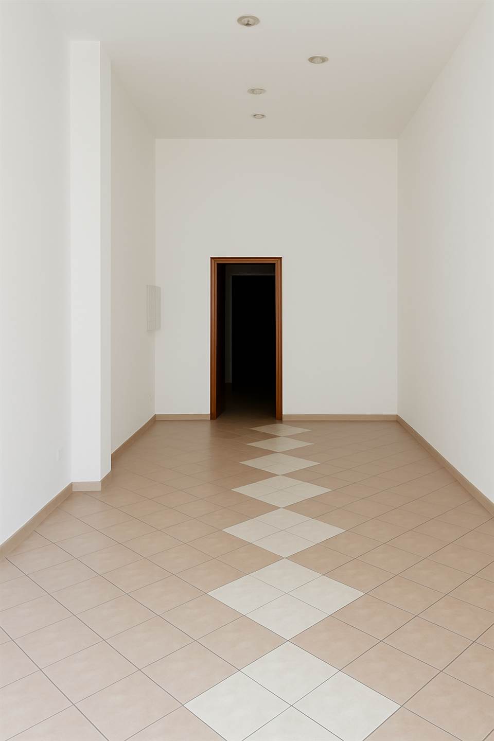 locale commerciale in vendita a Quartu Sant'Elena in zona Centro Storico