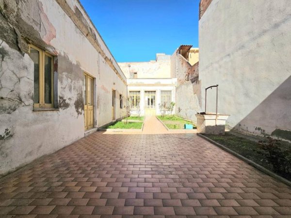 casa indipendente in vendita a Quartu Sant'Elena in zona Centro Storico