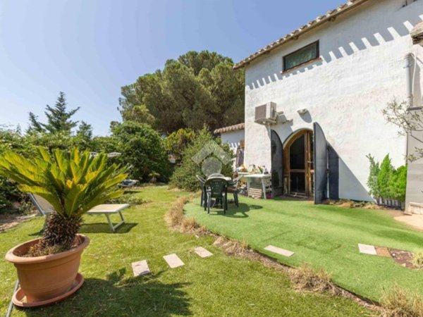 casa indipendente in vendita a Quartu Sant'Elena in zona Capitana