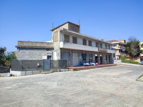 capannone in vendita a Quartu Sant'Elena in zona Musicisti