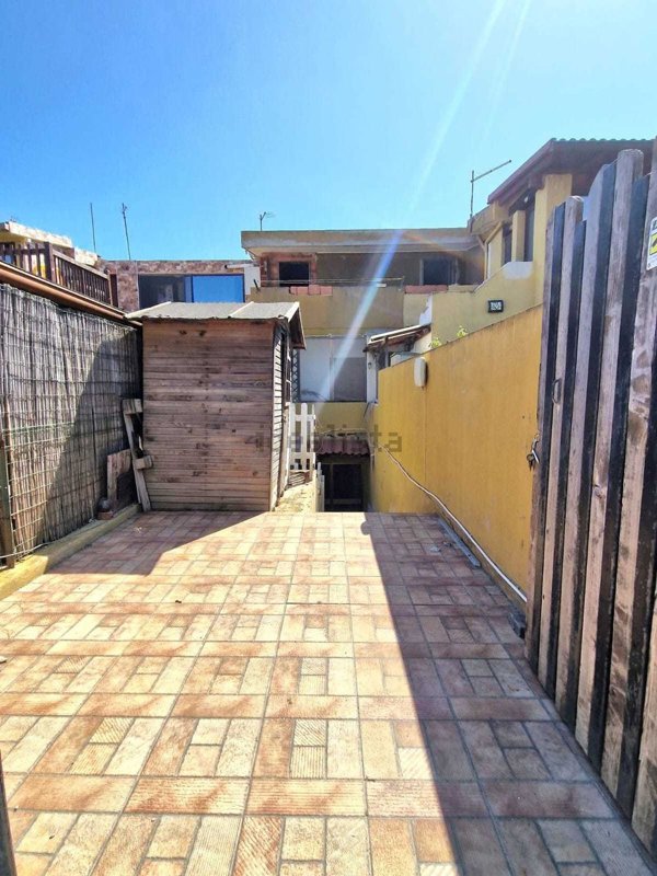 appartamento in vendita a Quartu Sant'Elena in zona Foxi