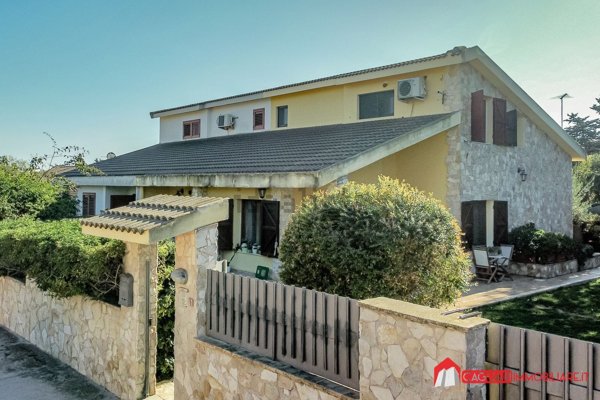 casa indipendente in vendita a Quartu Sant'Elena in zona Margine Rosso