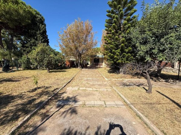 casa indipendente in vendita a Quartu Sant'Elena in zona Litorale