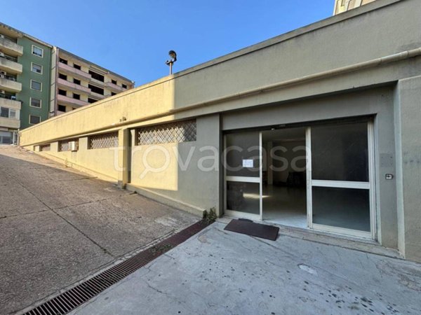 negozio in vendita a Quartu Sant'Elena