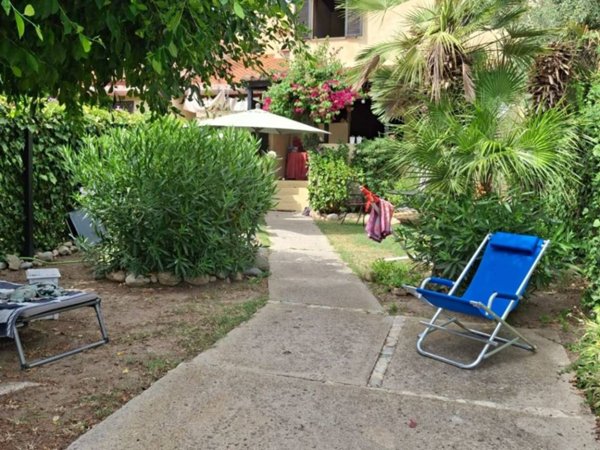 casa indipendente in vendita a Quartu Sant'Elena in zona Capitana