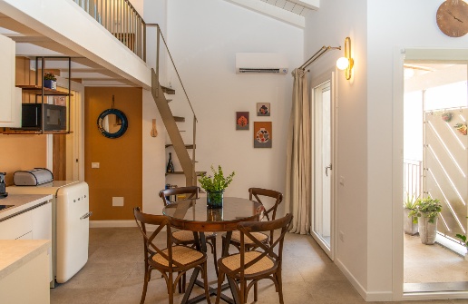 appartamento in vendita a Quartu Sant'Elena in zona Centro Storico