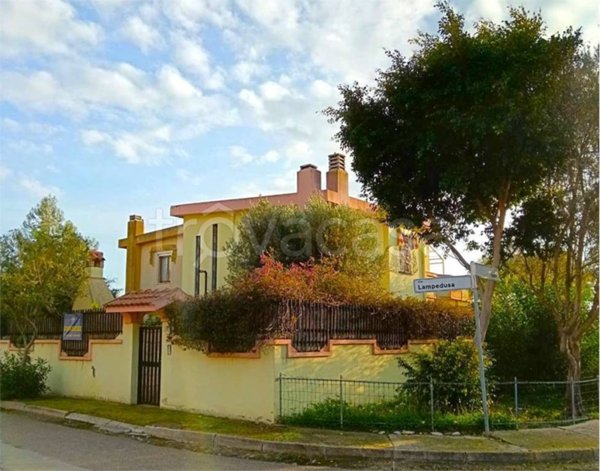 casa indipendente in vendita a Quartu Sant'Elena in zona Foxi