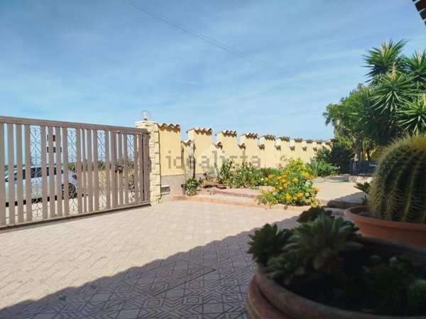 casa indipendente in vendita a Quartu Sant'Elena in zona Litorale