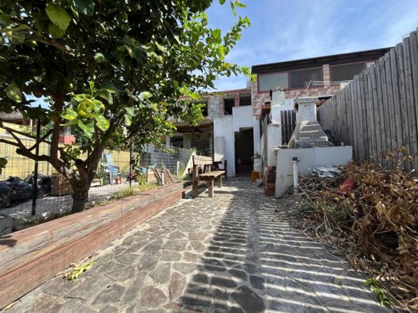 appartamento in vendita a Quartu Sant'Elena in zona Foxi