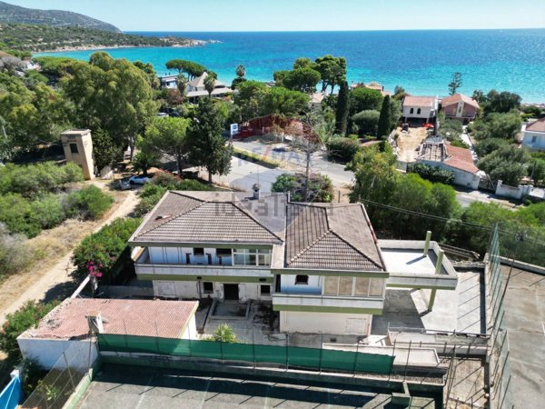 casa indipendente in vendita a Quartu Sant'Elena in zona Capitana