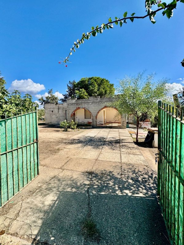 casa indipendente in vendita a Quartu Sant'Elena in zona Litorale