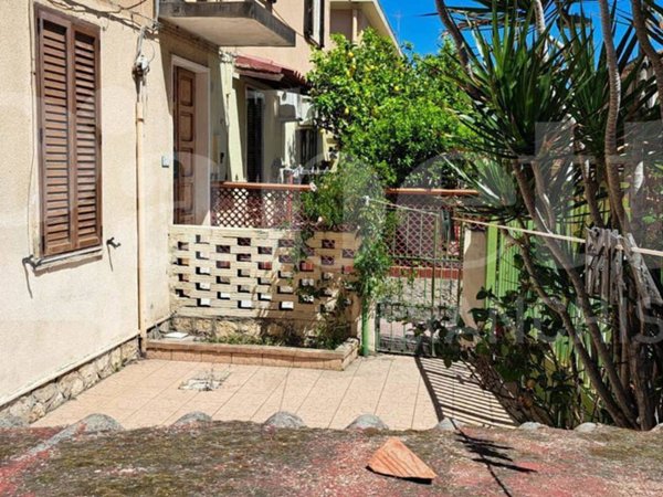 appartamento in vendita a Quartu Sant'Elena in zona Centro Storico