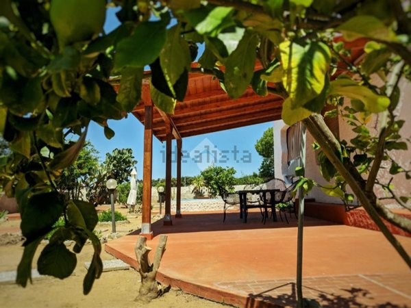 appartamento in vendita a Quartu Sant'Elena in zona Litorale