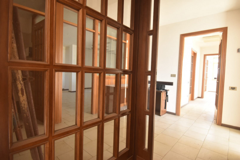 ufficio in vendita a Quartu Sant'Elena