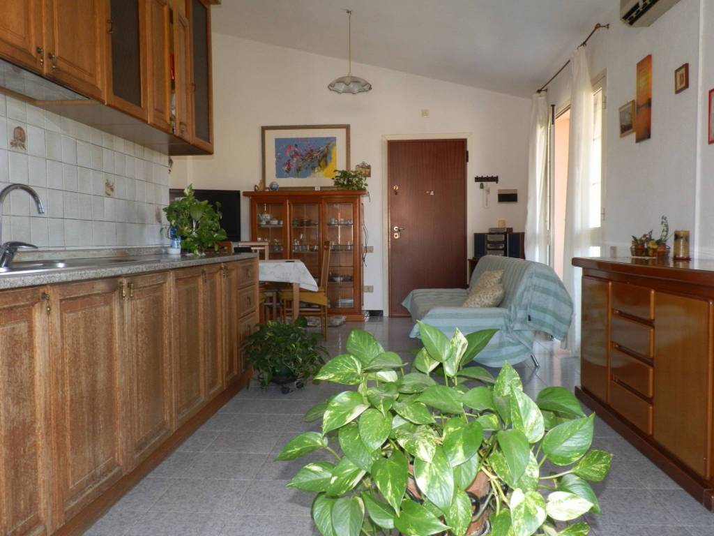 appartamento in vendita a Quartu Sant'Elena in zona Foxi