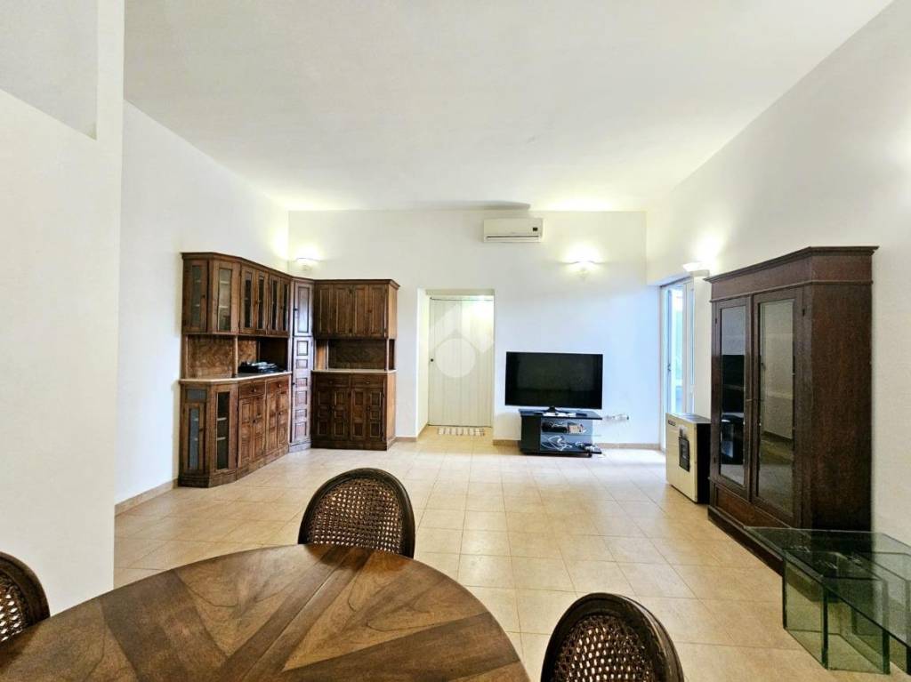 appartamento in vendita a Quartu Sant'Elena in zona Centro Storico