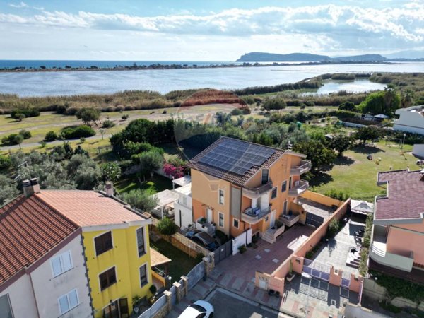 casa indipendente in vendita a Quartu Sant'Elena in zona Poetto di Quartu