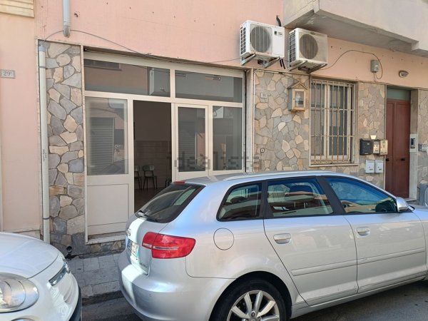 appartamento in vendita a Quartu Sant'Elena in zona Centro Storico