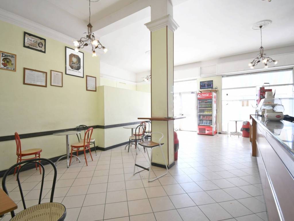 negozio in vendita a Quartu Sant'Elena