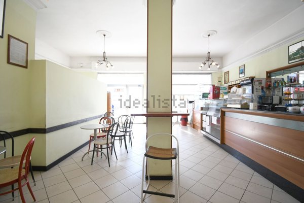 negozio in vendita a Quartu Sant'Elena