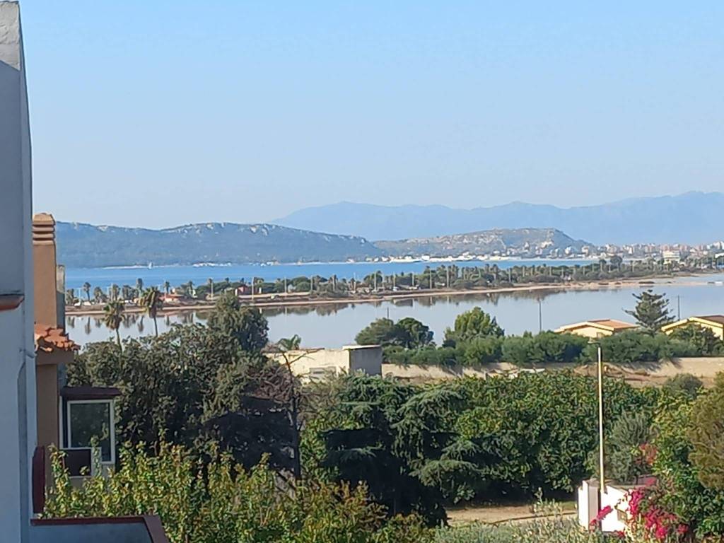 casa indipendente in vendita a Quartu Sant'Elena in zona Margine Rosso