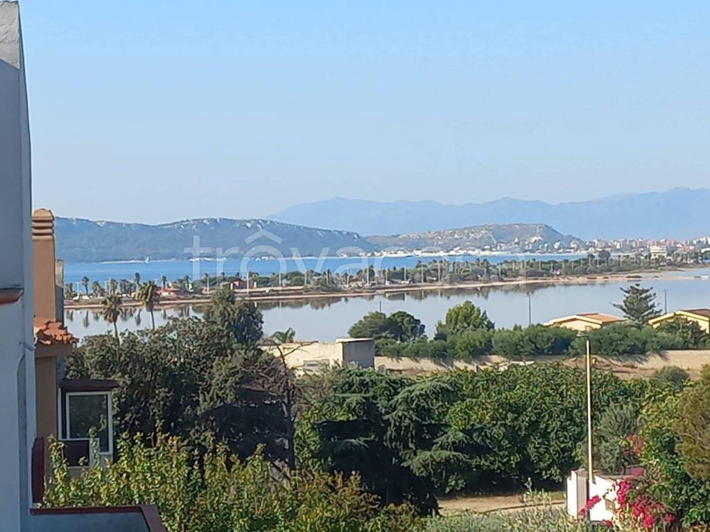 casa indipendente in vendita a Quartu Sant'Elena in zona Margine Rosso