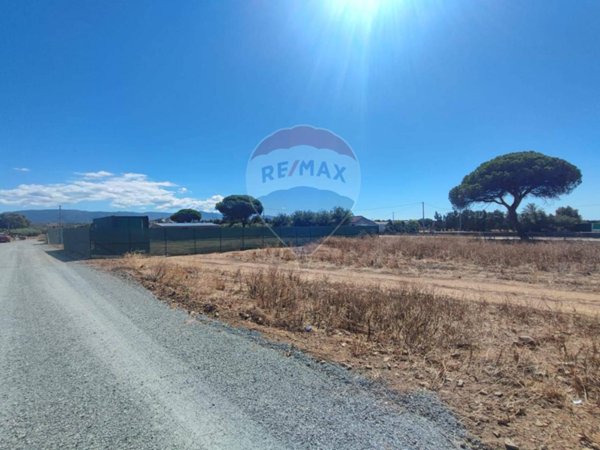 terreno edificabile in vendita a Quartu Sant'Elena in zona Simbirizzi