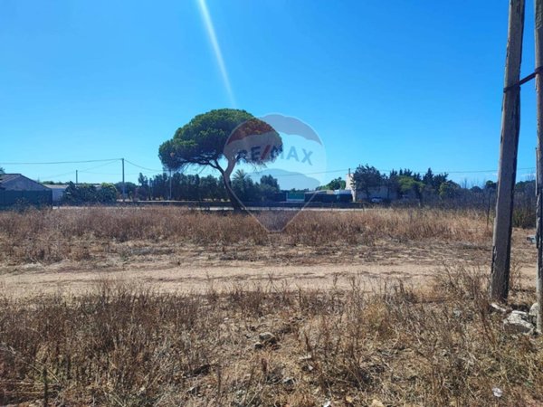 terreno edificabile in vendita a Quartu Sant'Elena in zona Simbirizzi