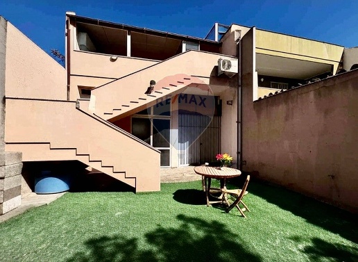 casa indipendente in vendita a Quartu Sant'Elena in zona Pitz'e Serra