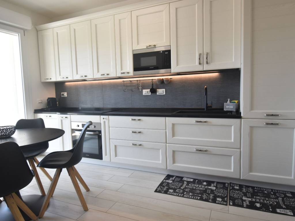 appartamento in vendita a Quartu Sant'Elena in zona Quartello