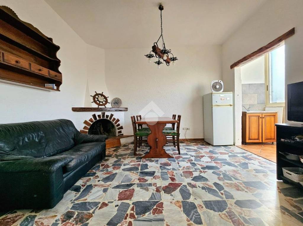 appartamento in vendita a Quartu Sant'Elena in zona Centro Storico